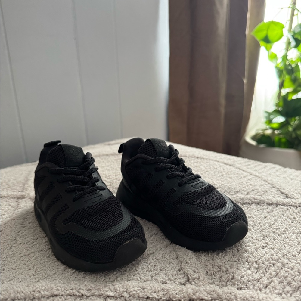Adidas Black Sneakers with Chunky Sole and Textured Upper